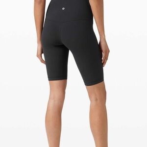 Lululemon Athletica Black 10” align shorts